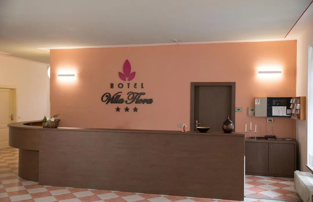 Hotel Villa Flora-1